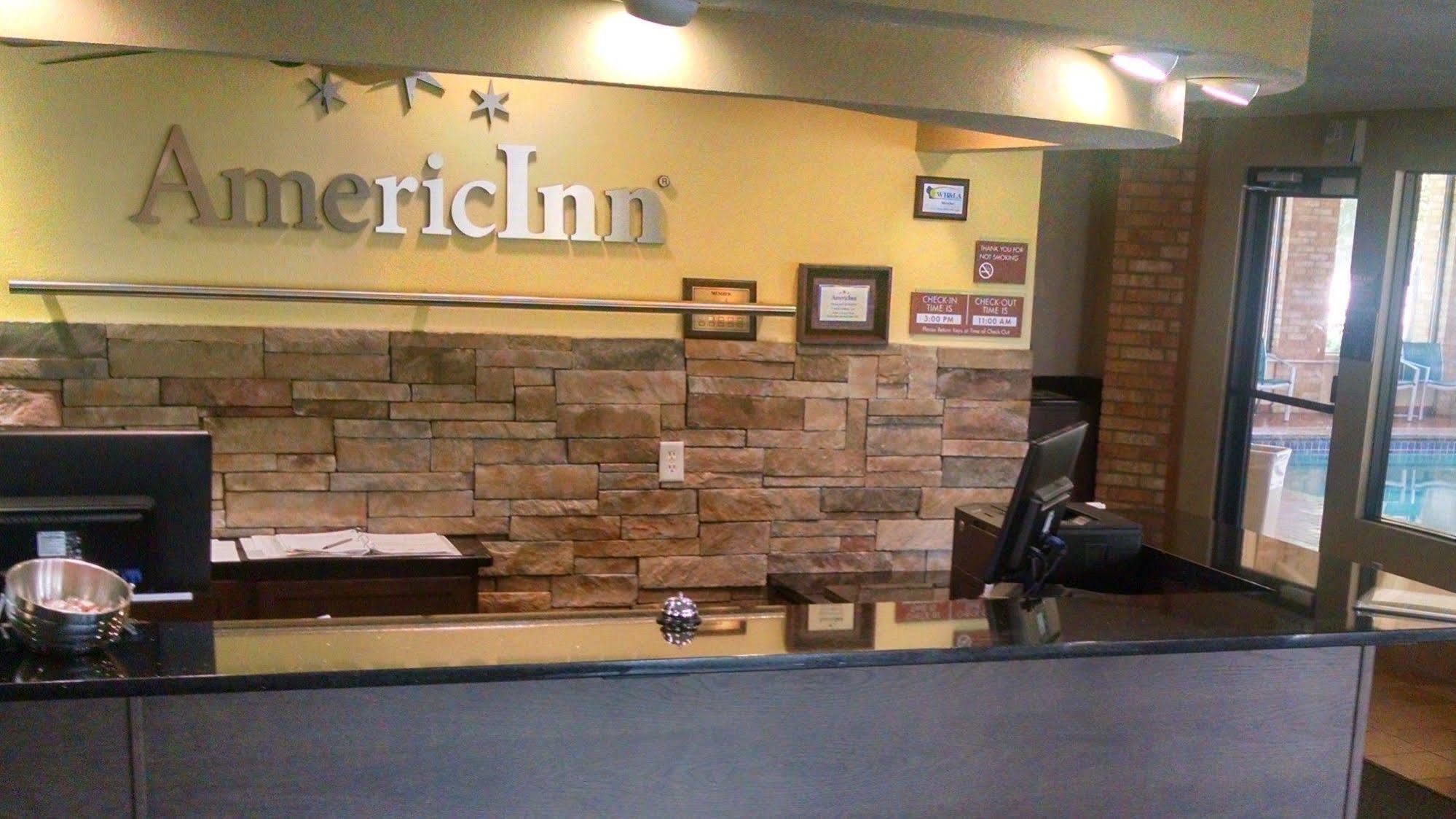 Hotel Americinn And By Wyndham Delafield-waukesha-milwaukee 4*